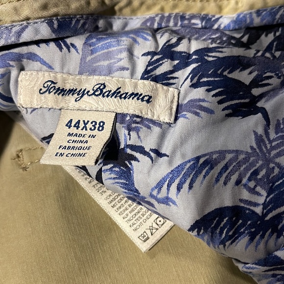 Khaki pants - Picture 2 of 6